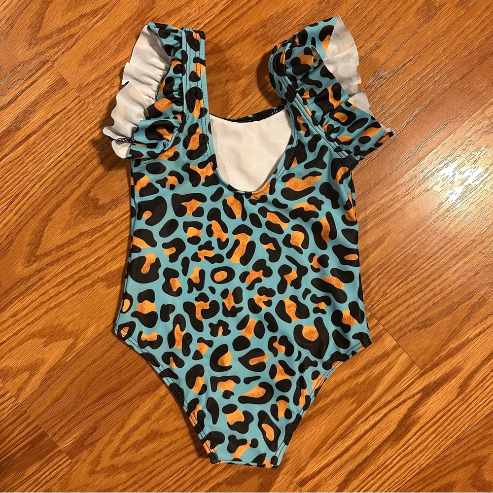 Turquoise Leopard Print Ruffle Swimsuit - Picture 4 of 7